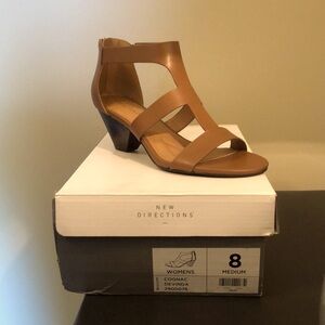 New Directions Devinda shoe